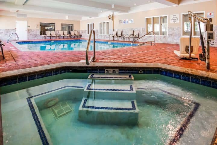 Pool 24 of 28