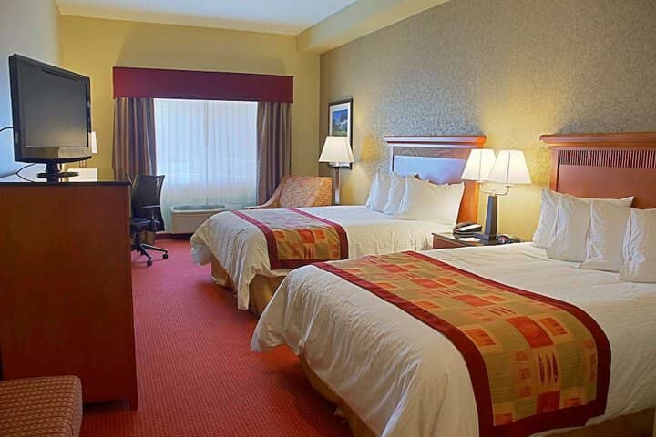 Room 3 of 28